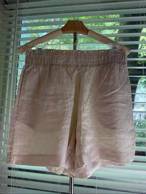 Quince Cream High-Waist Linen-Blend Elastic Shorts